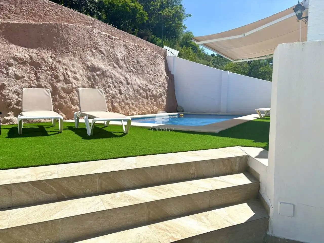 Schwimmbecken von Haus oder Chalet zur Miete in Canillas de Aceituno mit Klimaanlage, Privatgarten und Terrasse