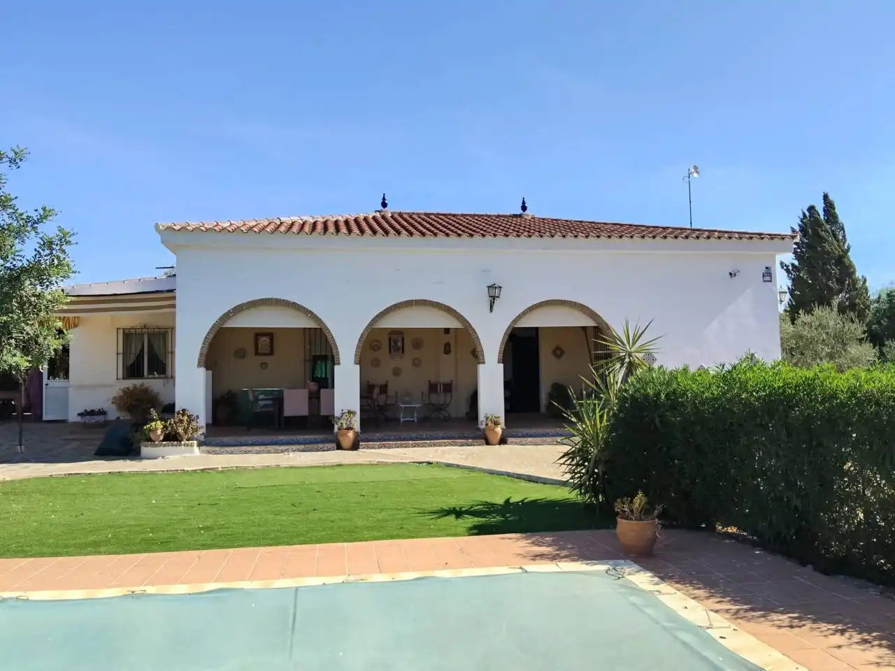 Villa avec piscine à vendre à Urbanizacion Monjas