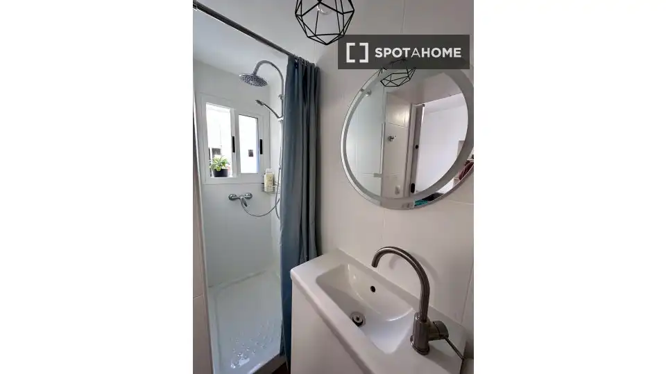Bany de Apartament per a compartir en Cártama amb Aire condicionat, Terrassa i Moblat