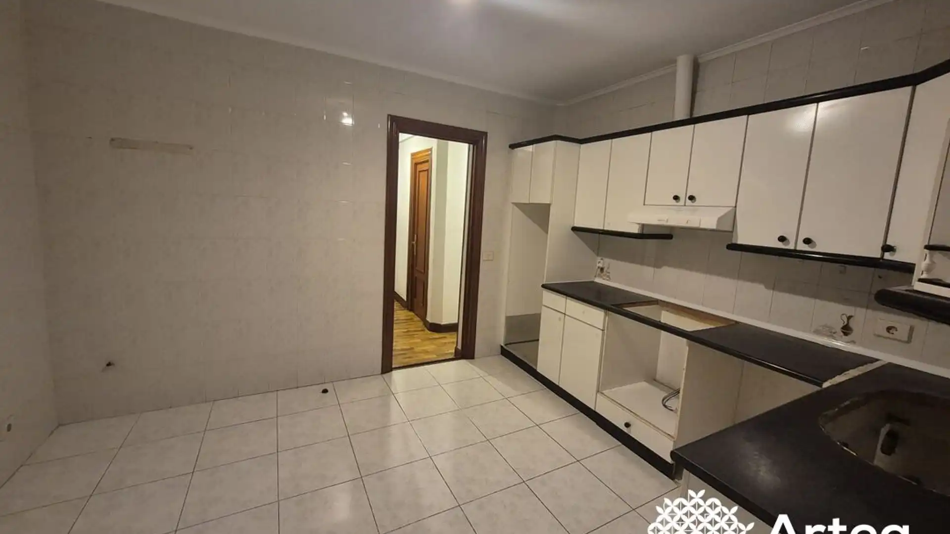 Flat for sale in Gregorio Uzquiano Kalea, Centro