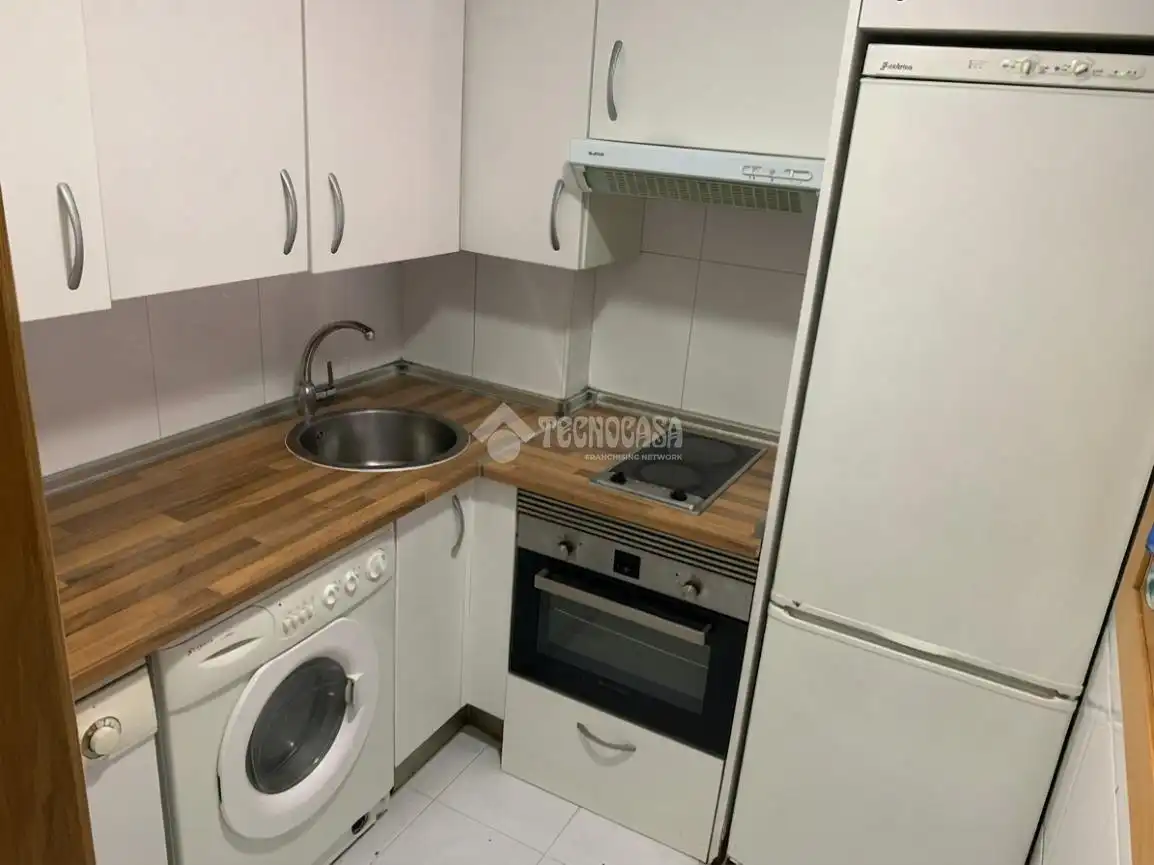 Flat for sale in C/ de Campezo, imagen 4
