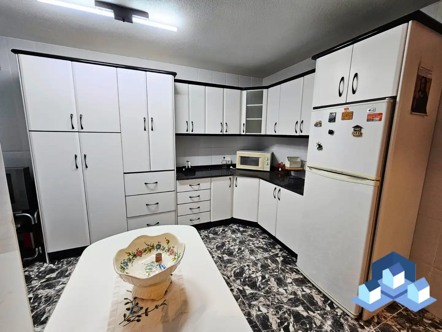Kitchen of Flat for sale in Lorca  with Air Conditioner, Heating and Storage room