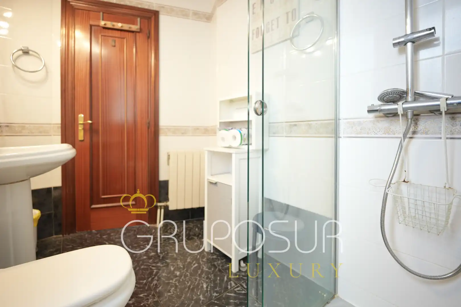 Baño de Apartamento en venta en Valladolid con Aire acondicionado, Calefacción y Parquet