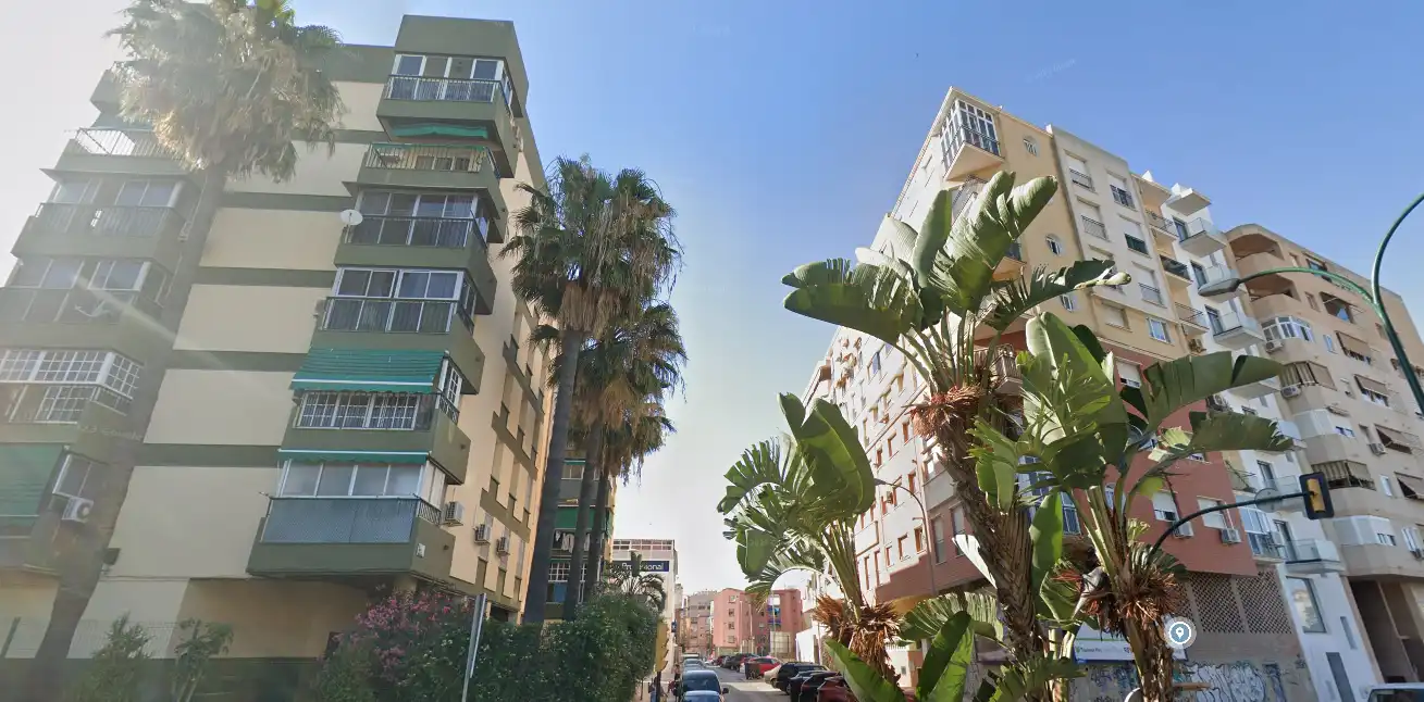 Vista exterior de Piso en venta en Cruz de Humilladero