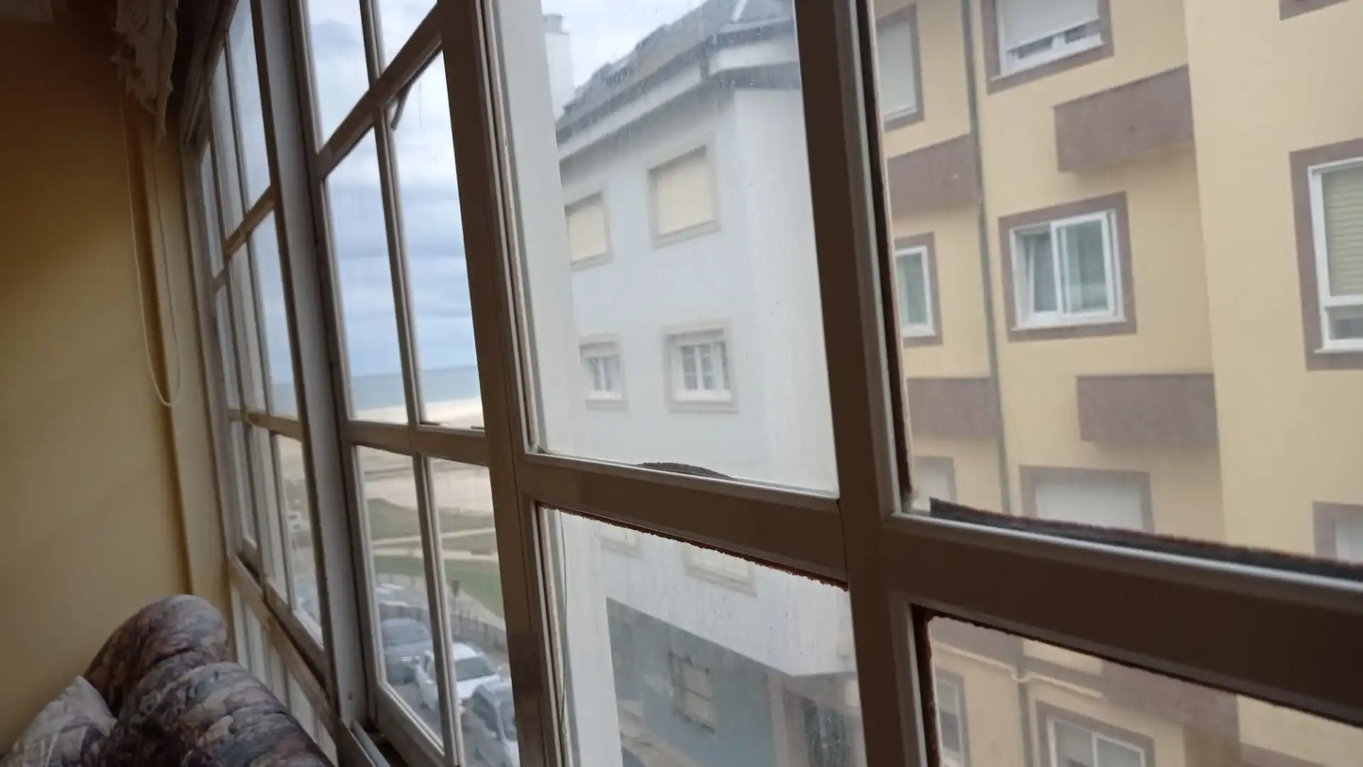 Vista exterior de Pis en venda en Foz amb Calefacció, Terrassa i Traster