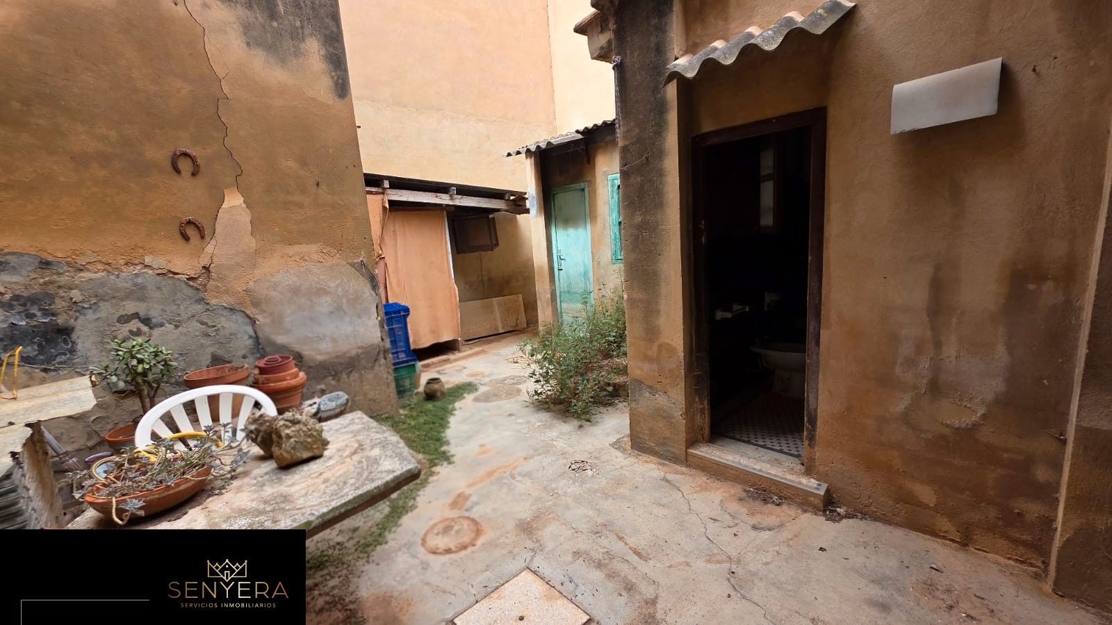 Vista exterior de Casa o chalet en venta en Paiporta con Terraza y Trastero