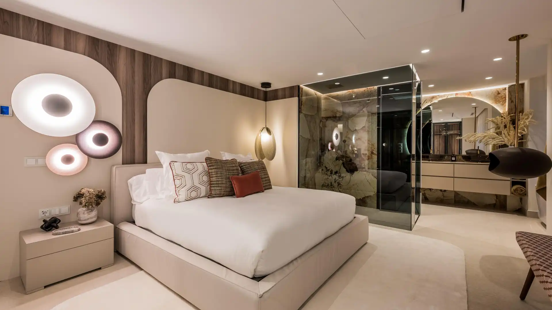 Bedroom of Apartments for sale in Marbella  with Air Conditioner, Heating and Alarm