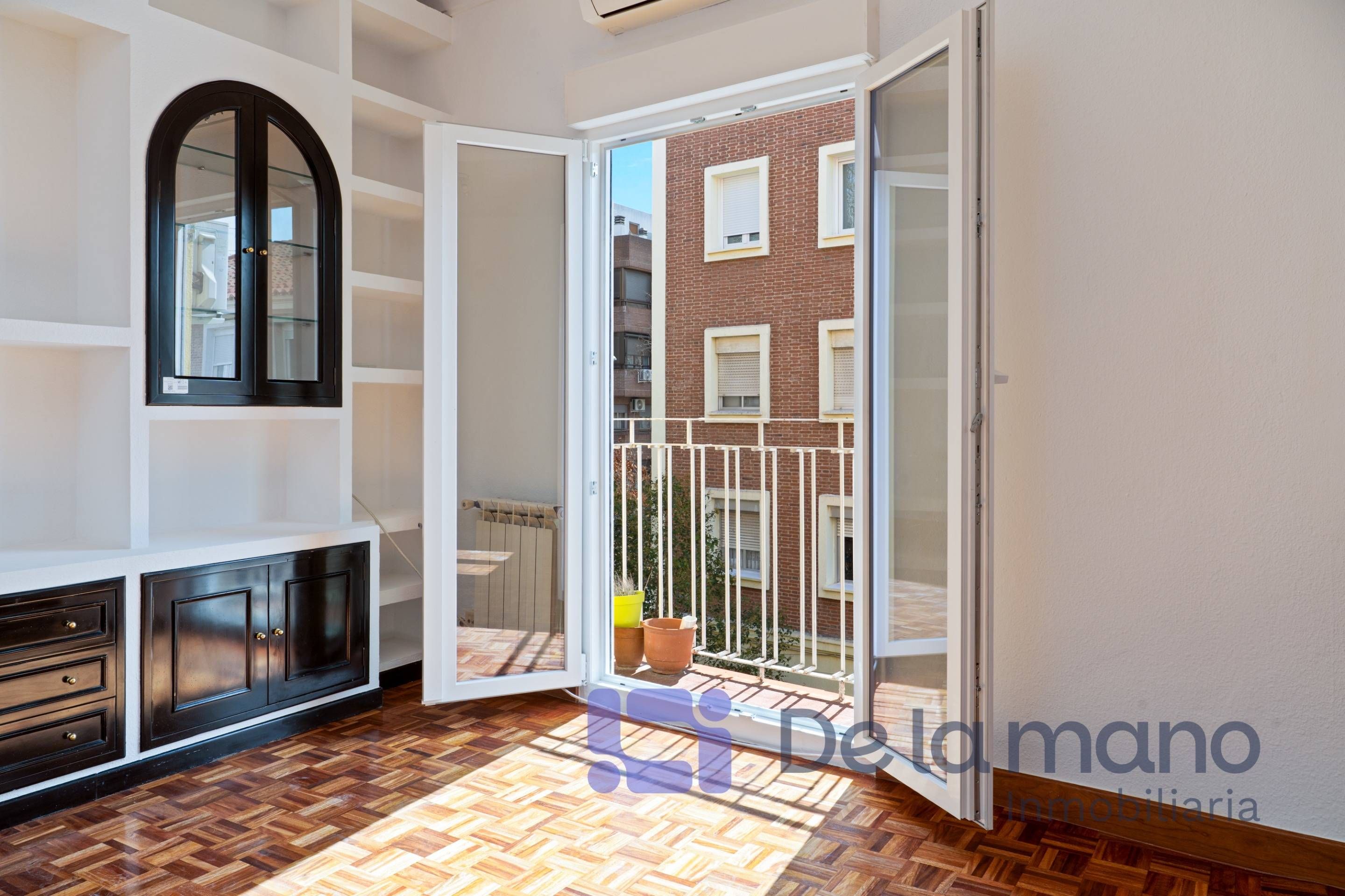 Habitación de Piso de alquiler en  Madrid Capital con Aire acondicionado, Calefacción y Parquet
