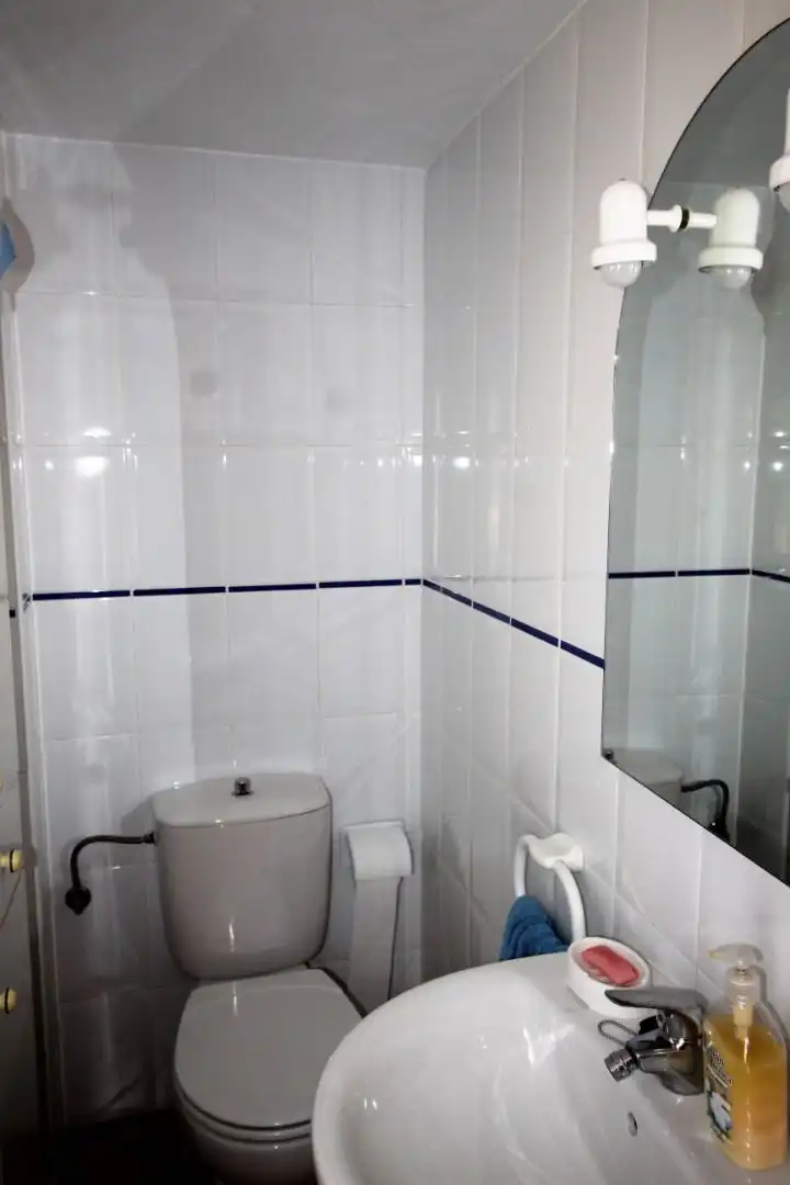 Bany de Casa o xalet en venda en Chiva amb Jardí privat, Terrassa i Traster
