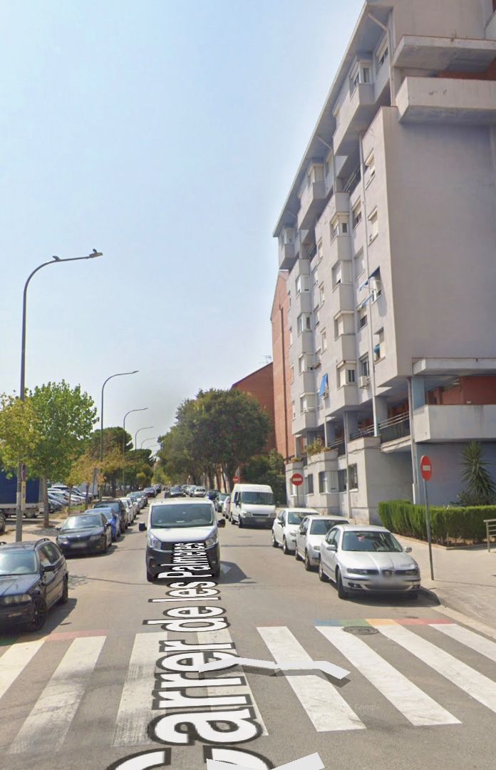 Exterior view of Duplex for sale in Sabadell  with Parquet flooring, Storage room and Oven