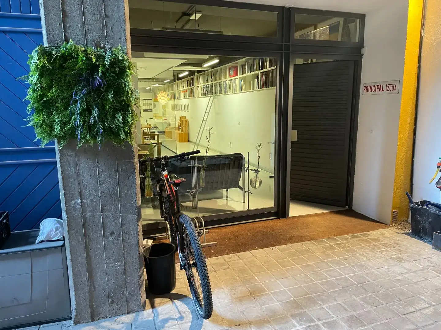 Oficina de lloguer en Retiro