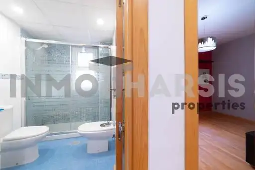Bathroom of Flat for sale in Almería  with Air Conditioner, Heating and Private garden