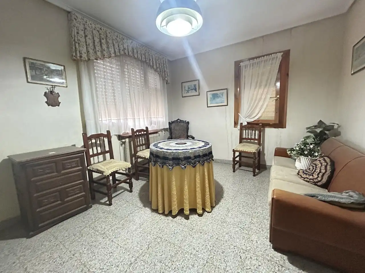 Menjador de Casa o xalet en venda en Ribaforada amb Calefacció i Traster