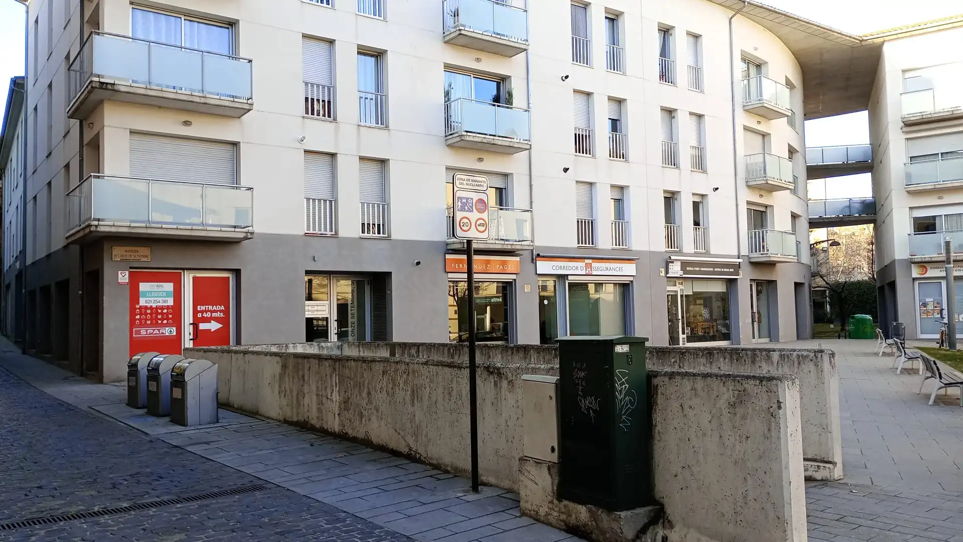 Einzelparkplatz mit Aufzug zum Verkauf in Avinguda Onze de Setembre, imagen 2