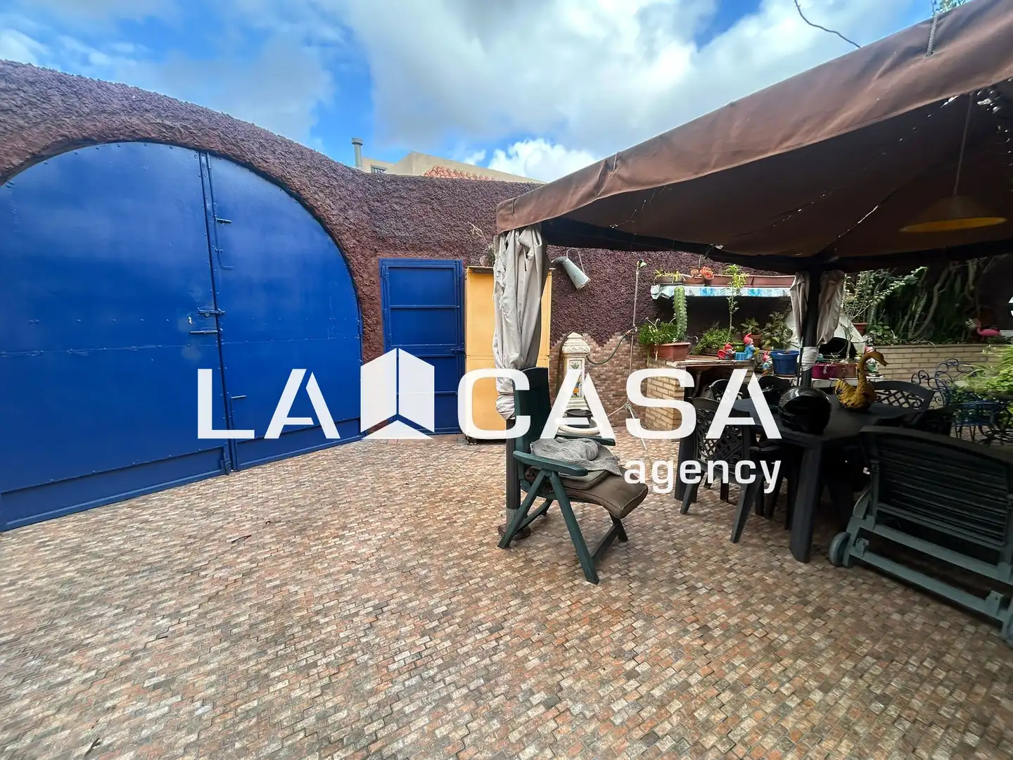 Terrassa de Casa adosada en venda en Algeciras amb Terrassa i Balcó