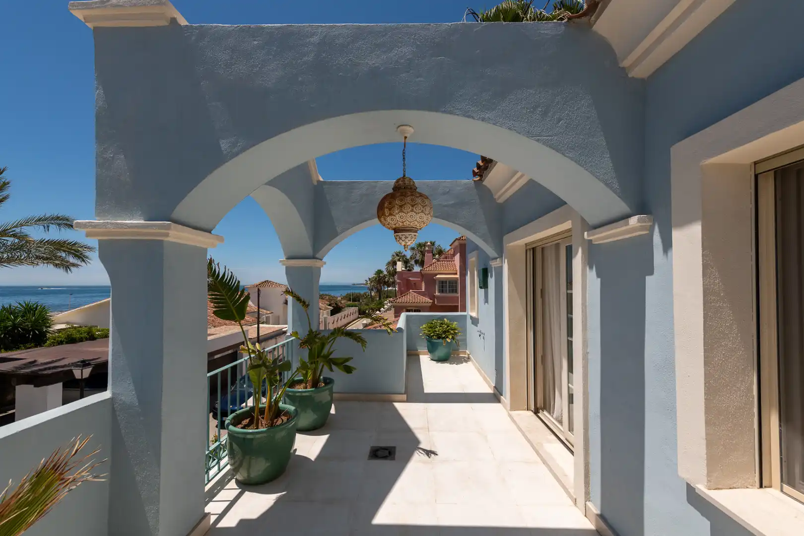 Terraza de Casa o chalet en venta en Marbella con Aire acondicionado, Calefacción y Jardín privado