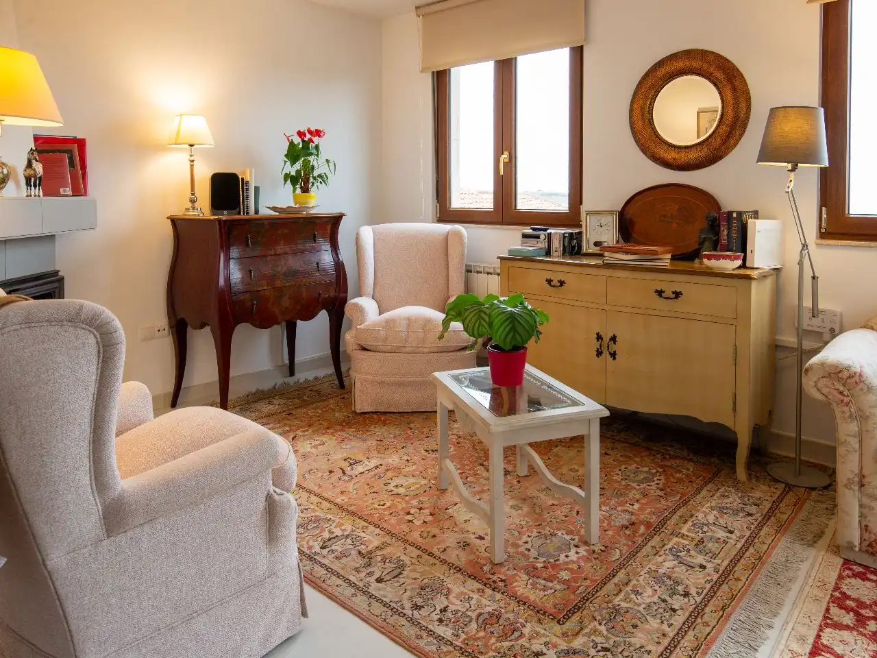 Sala d'estar de Casa o xalet en venda en Santillana del Mar amb Terrassa i Balcó