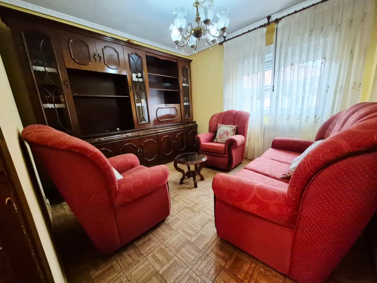 Sala de estar de Piso en venta en Corvera de Asturias con Calefacción