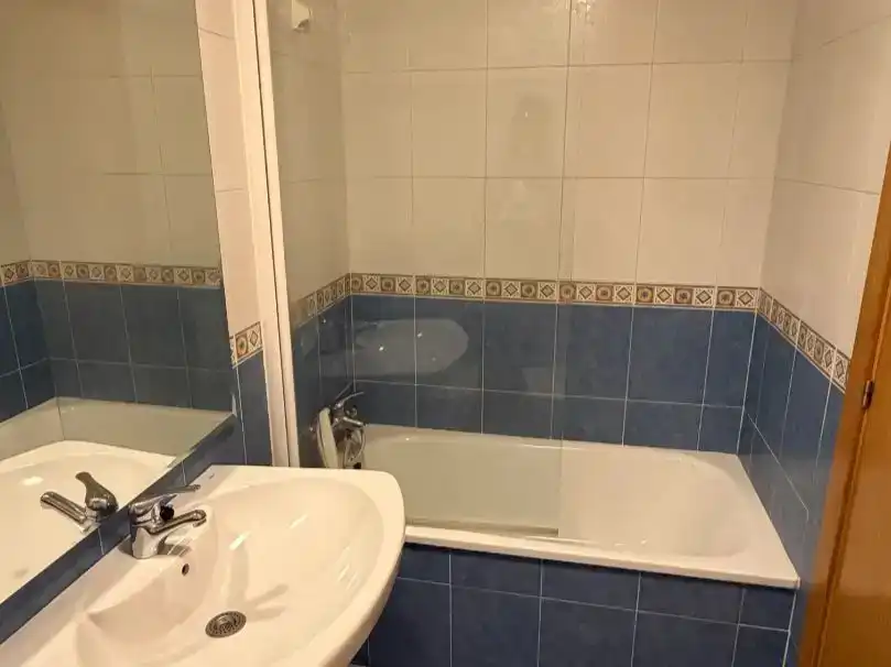 Baño de Piso en venta en Villamayor con Balcón