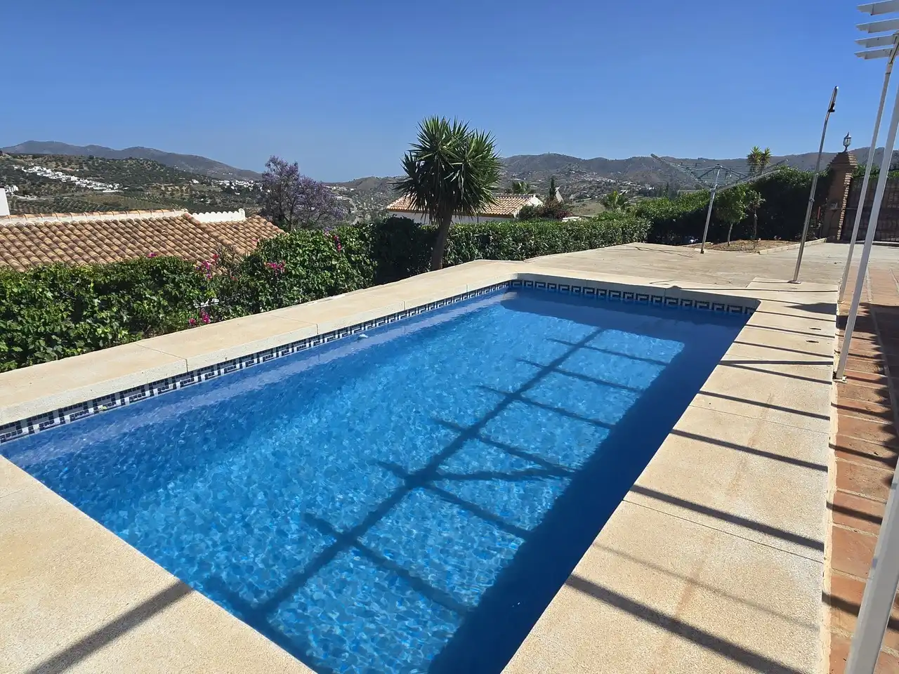 Piscina de Casa o xalet en venda en Viñuela amb Aire condicionat, Terrassa i Piscina