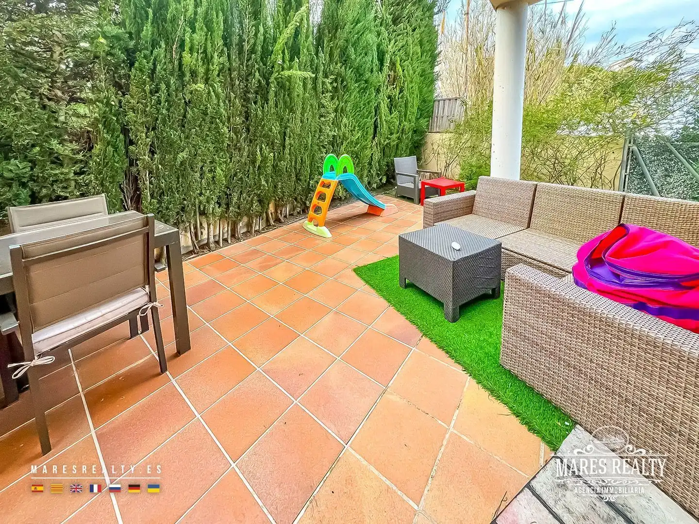 Terraza de Casa adosada en venta en Canet de Mar con Aire acondicionado, Calefacción y Jardín privado