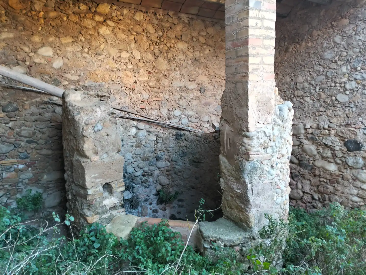 Casa adosada en venta en Bàscara con Jardín privado, Terraza y Balcón