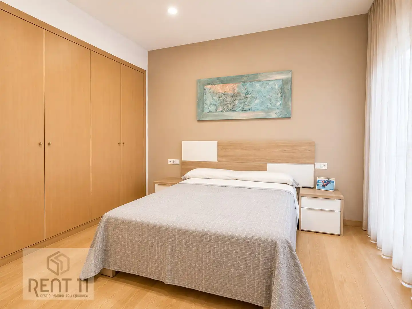 Bedroom of Flat for sale in Girona  with Air Conditioner, Heating and Terrace