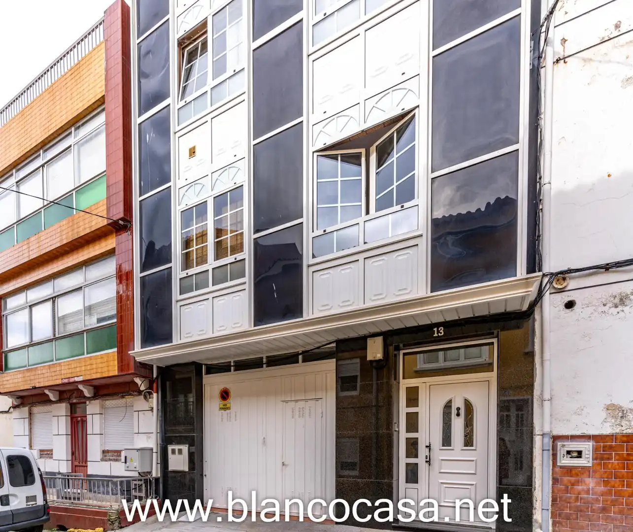 Vista exterior de Casa o xalet en venda en Malpica de Bergantiños amb Calefacció i Traster