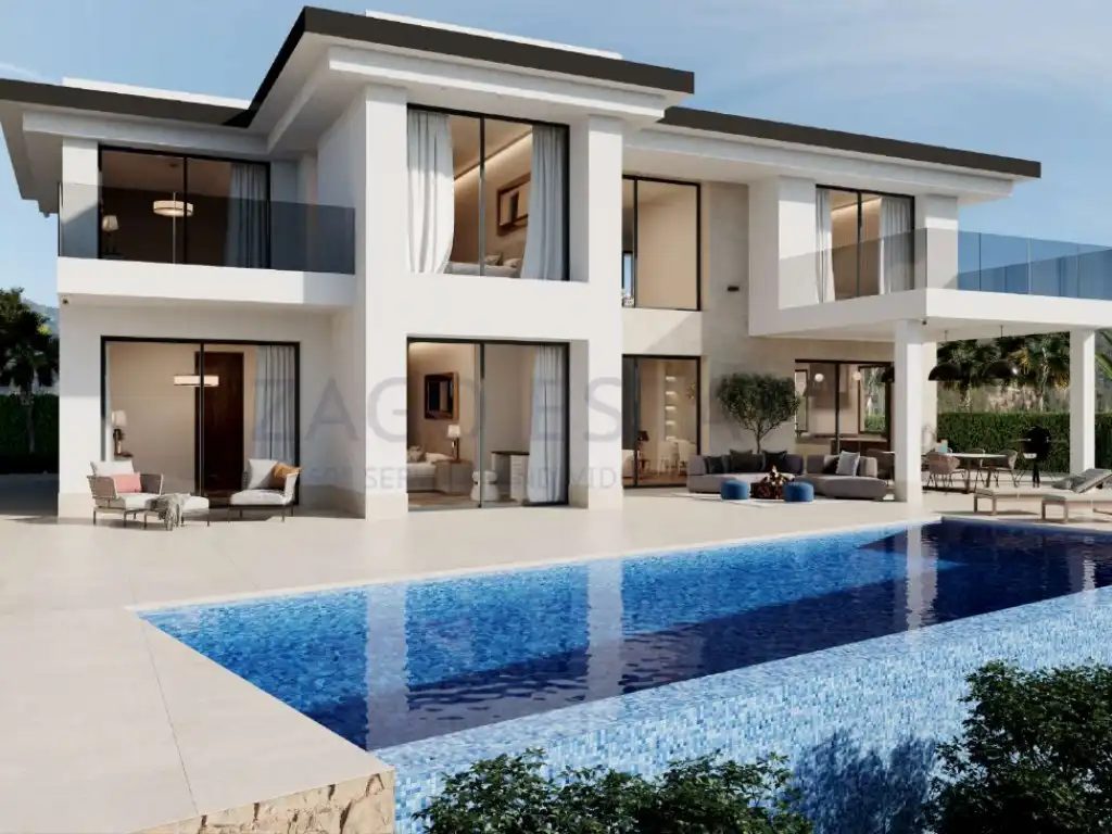 Casa con piscina en venta en Calle Rey Felipe Vi