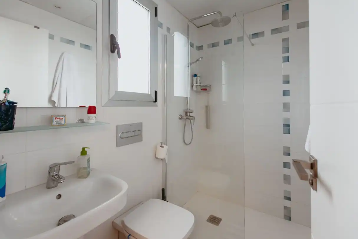 Baño de Casa o chalet en venta en Huesca con Aire acondicionado, Calefacción y Jardín privado