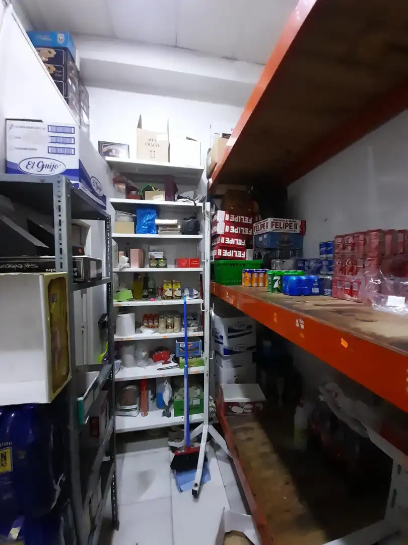 Local de lloguer en Cádiz amb Aire condicionat