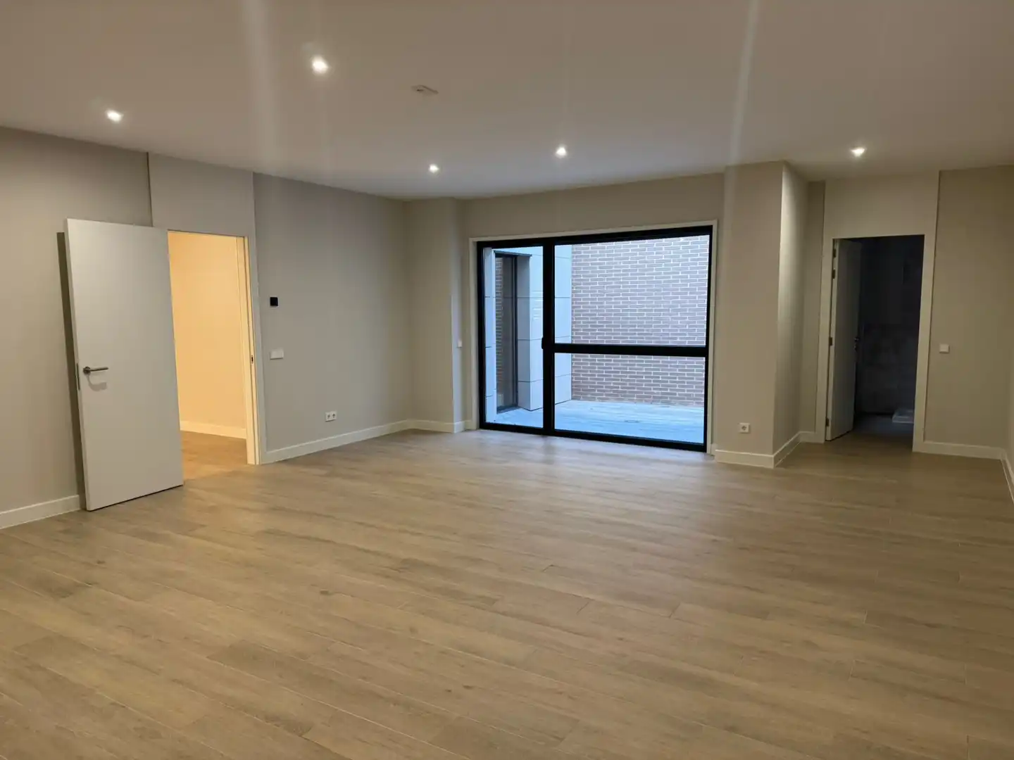 Casa adosada en venta en Boadilla del Monte con Aire acondicionado, Calefacción y Jardín privado