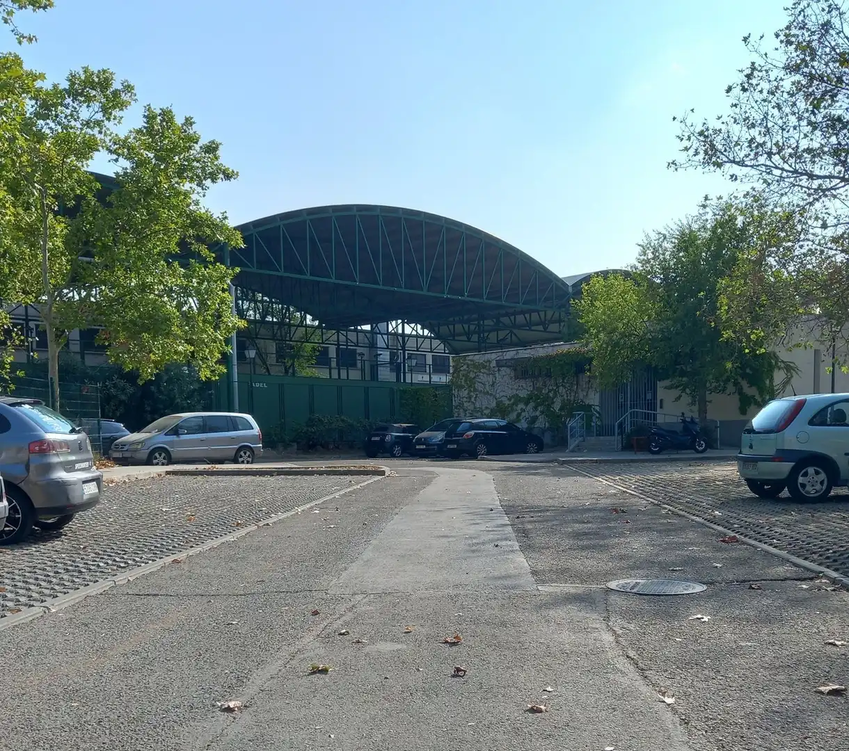 Außenansicht von Wohnung zur Miete in Villanueva de la Cañada mit Klimaanlage