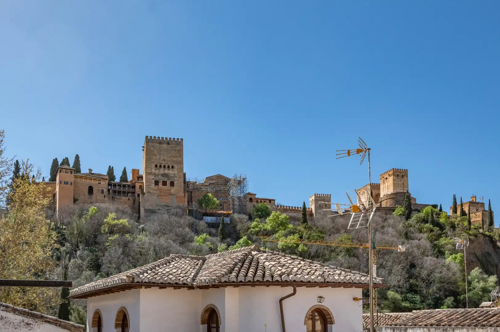 Exterior view of Buildings for sale in Granada