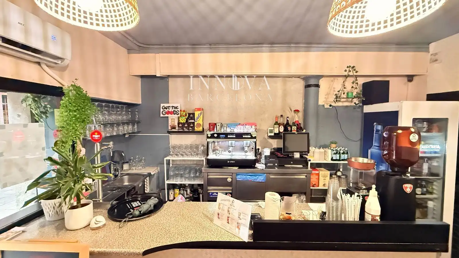Local comercial en traspàs a Blai