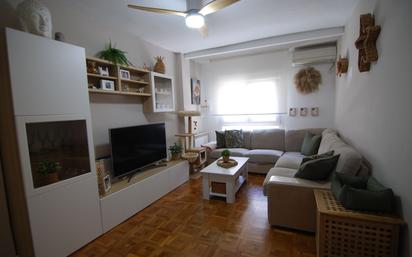Living room of Flat for sale in Leganés  with Air Conditioner, Heating and Storage room