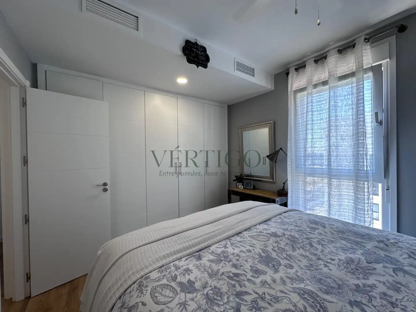 Schlafzimmer von Wohnung zum Verkauf in Dos Hermanas mit Klimaanlage, Heizung und Terrasse
