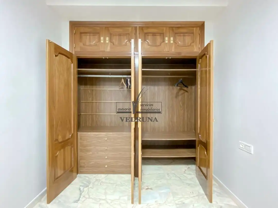Bedroom of Flat for rent in Zaragoza  with Air Conditioner, Heating and Terrace