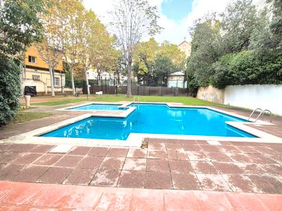 Swimming pool of Flat for sale in  Barcelona Capital  with Heating, Private garden and Parquet flooring