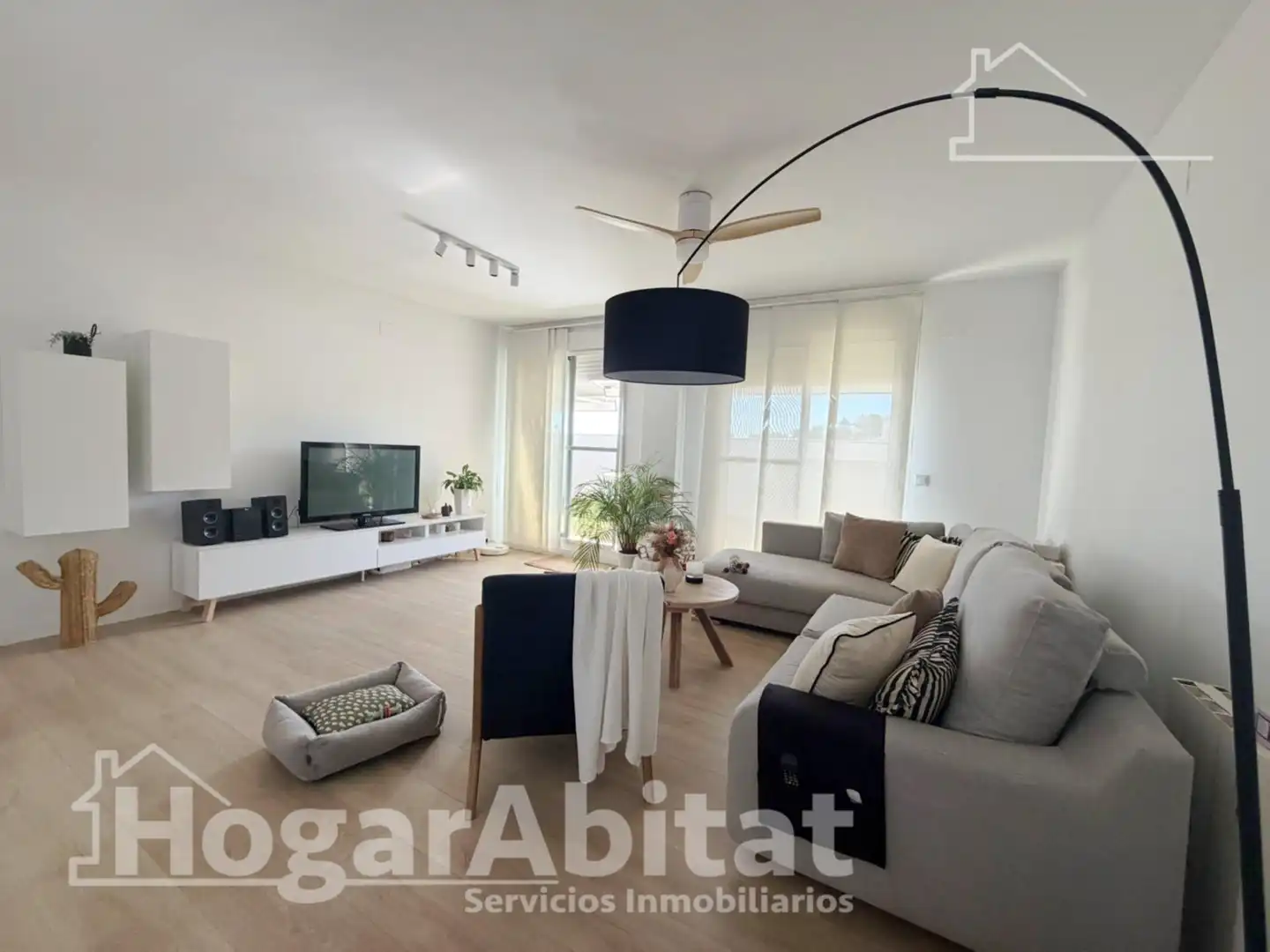Living room of Attic for sale in Chiva  with Air Conditioner and Terrace