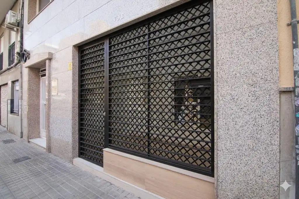 Außenansicht von Geschaftsraum zum Verkauf in Elche / Elx