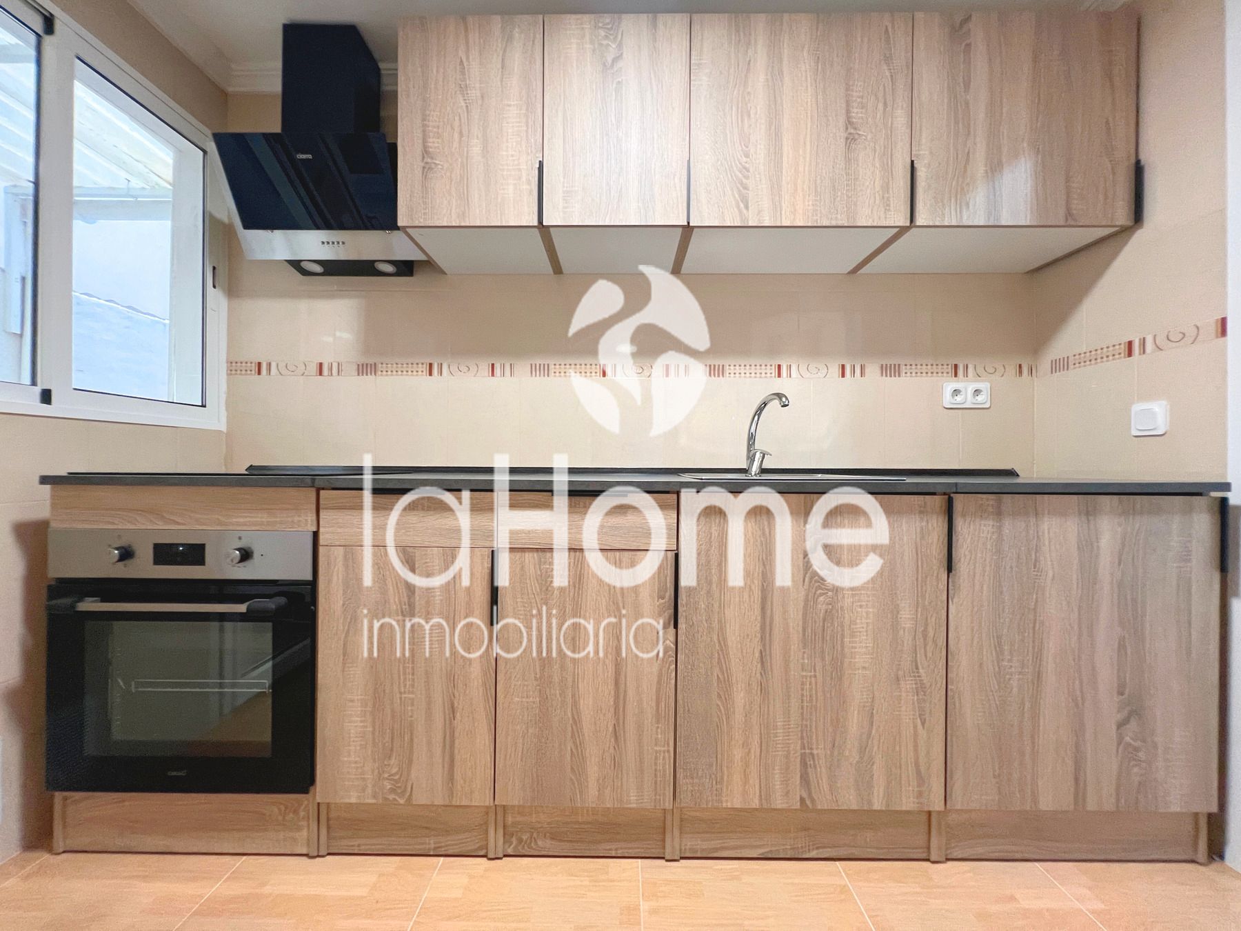 Cuina de Pis en venda en Paterna amb Parquet, Terrassa i Forn