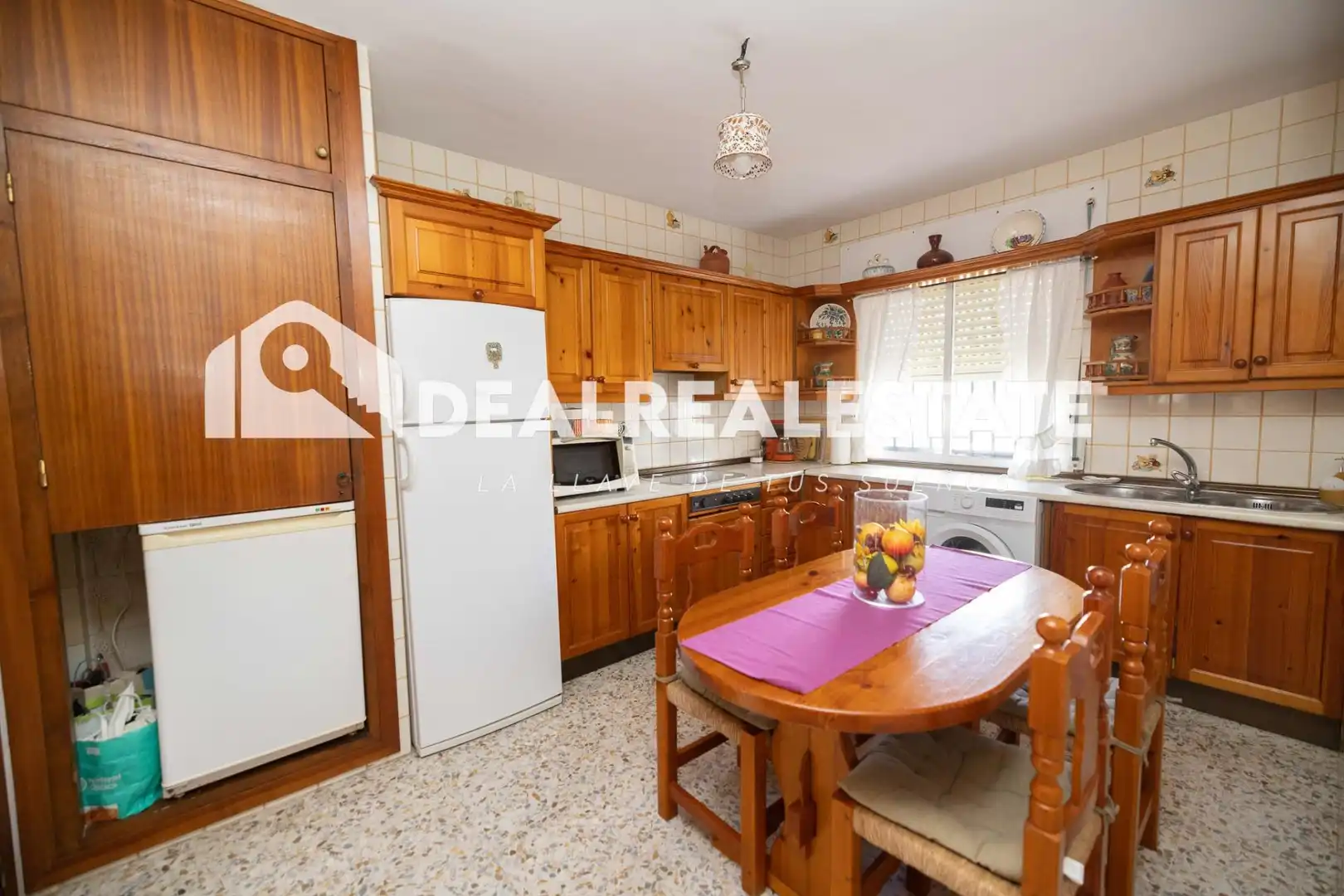 Cuina de Casa o xalet en venda en Almonte amb Jardí privat, Terrassa i Moblat
