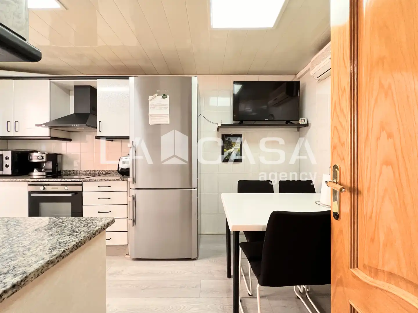 Cocina de Piso en venta en Badalona con Calefacción, Terraza y Trastero