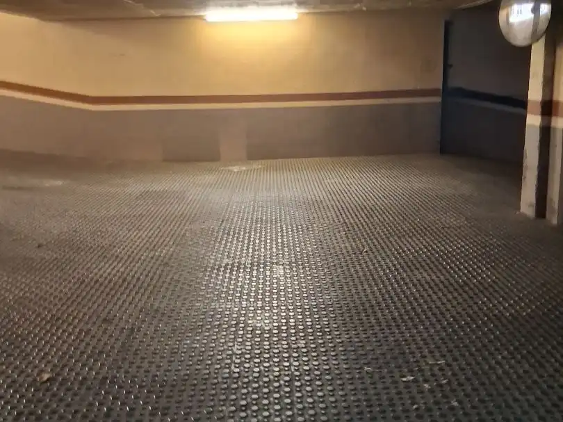 Garaje de alquiler en Figueres