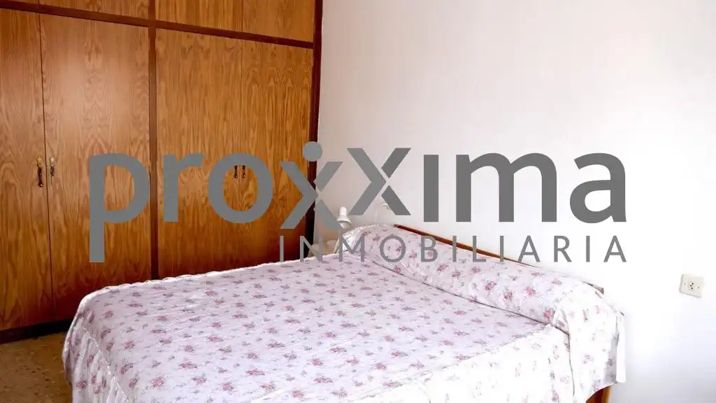 Bedroom of Houses for sale in Sevilla  with Air Conditioner, Terrace and Storage room