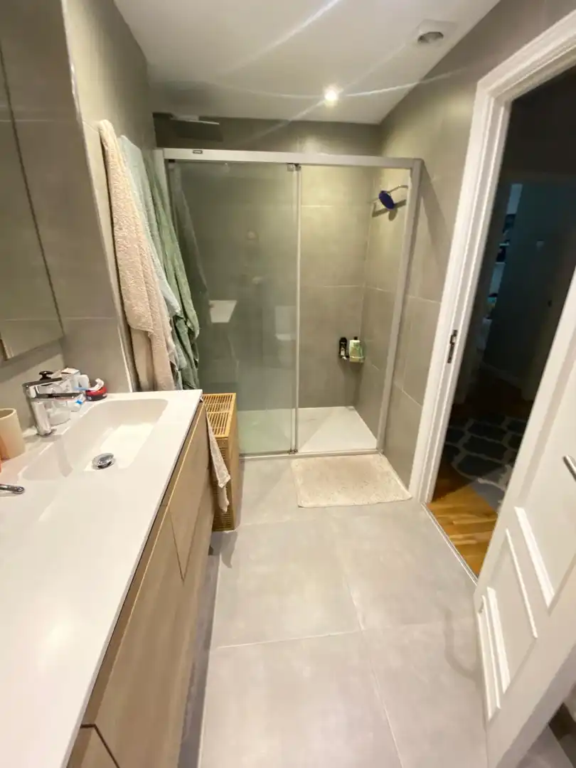Badezimmer von Maisonette zum Verkauf in Donostia - San Sebastián  mit Heizung, Privatgarten und Terrasse