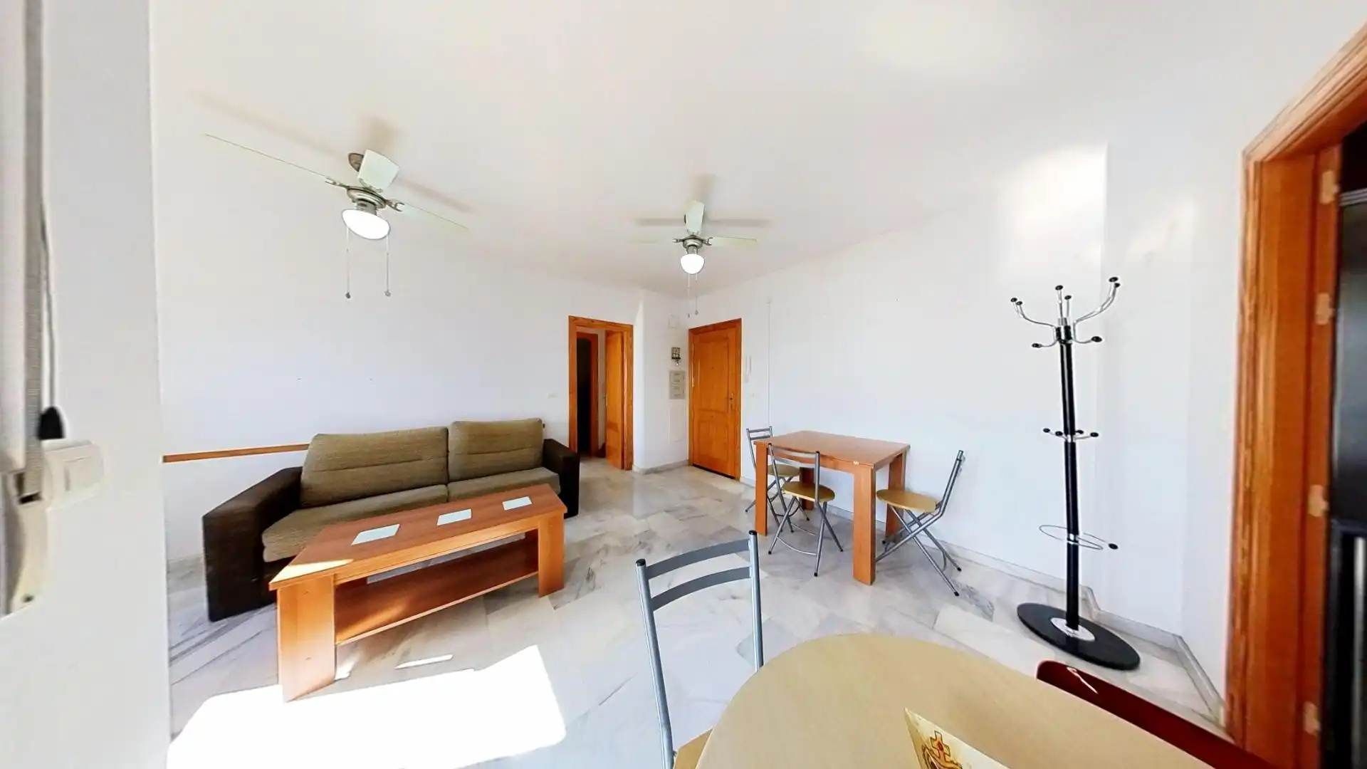 Sala de estar de Apartamento en venta en Gualchos con Aire acondicionado, Terraza y Amueblado