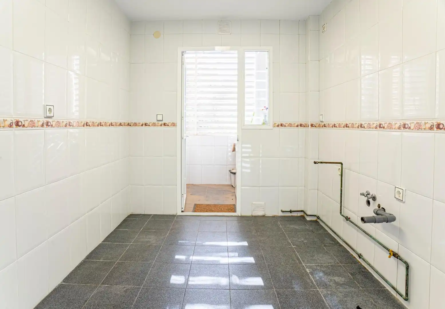 Baño de Piso en venta en Málaga con Aire acondicionado, Jardín privado y Terraza