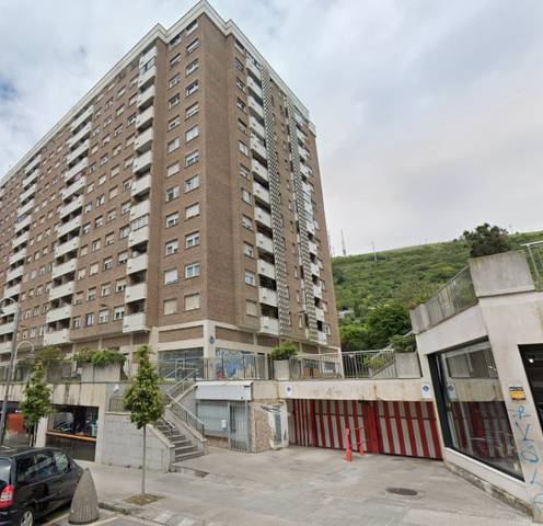 Garaje en Venta en Celestino María del Arenal Plaza, 3 en Ibarrekolanda